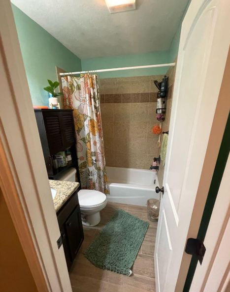 Bathroom before renovation